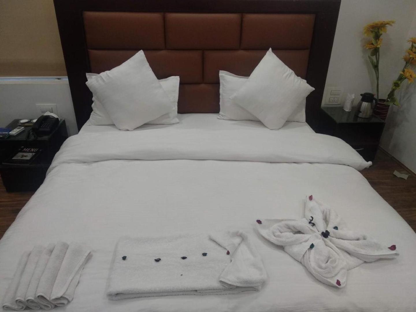 Hotel Bliss , Anantnag Exterior photo