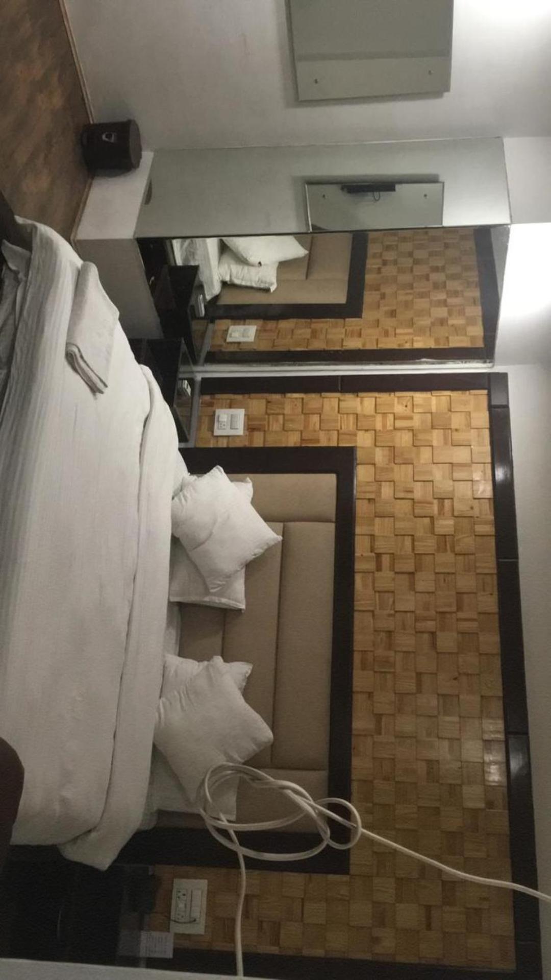 Hotel Bliss , Anantnag Exterior photo